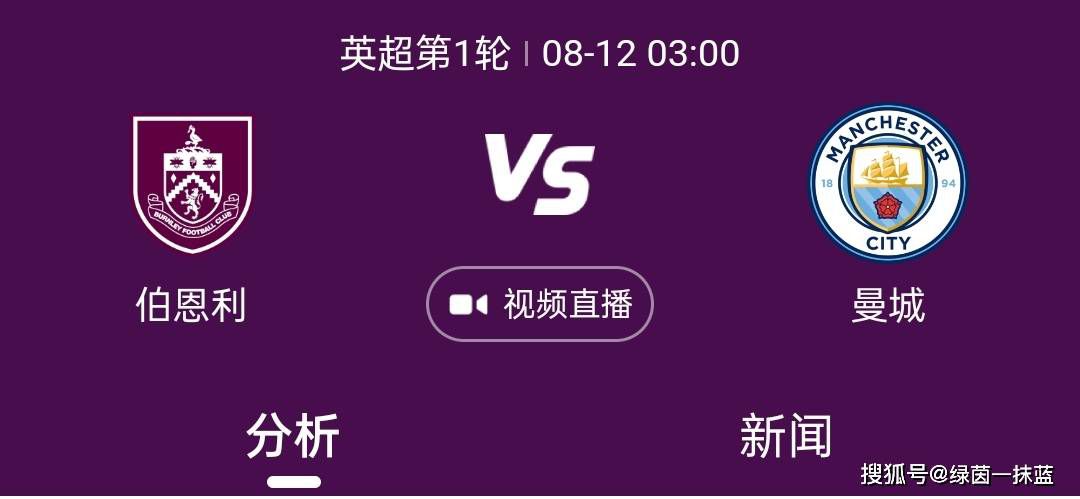 本次曝光的幕后工作照记录了监制陈思诚、导演柯汶利与摄影指导张颖片场工作的专注时刻，众人神情投入，感染力十足